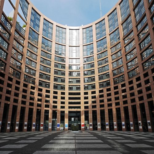 Entre Trump et Poutine, l’urgence d’un patriotisme européen